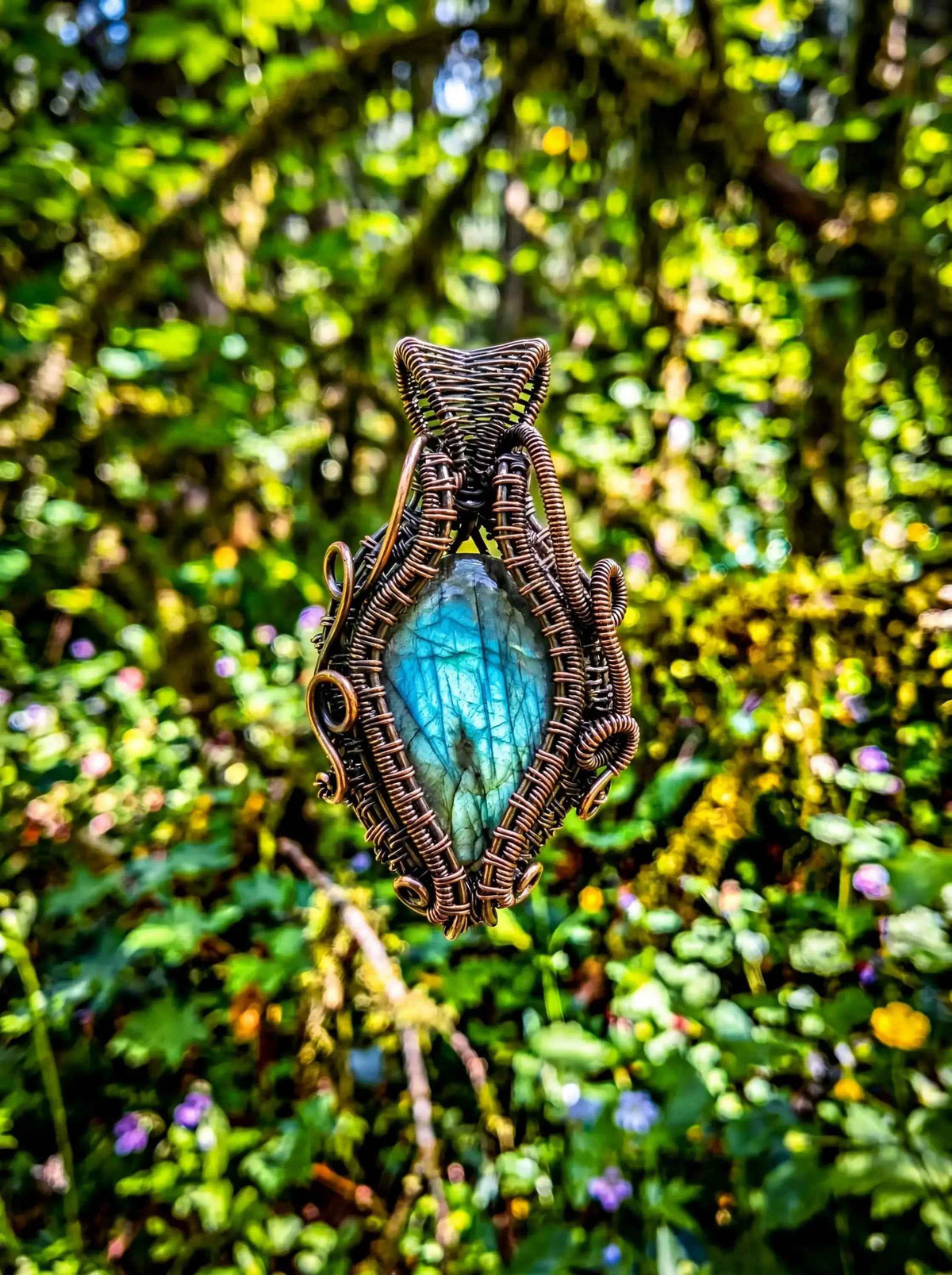 Forest Heart Labradorite Wire Wrapped Pendant – Blue Flash Crystal Necklace, Handmade Copper Jewelry
